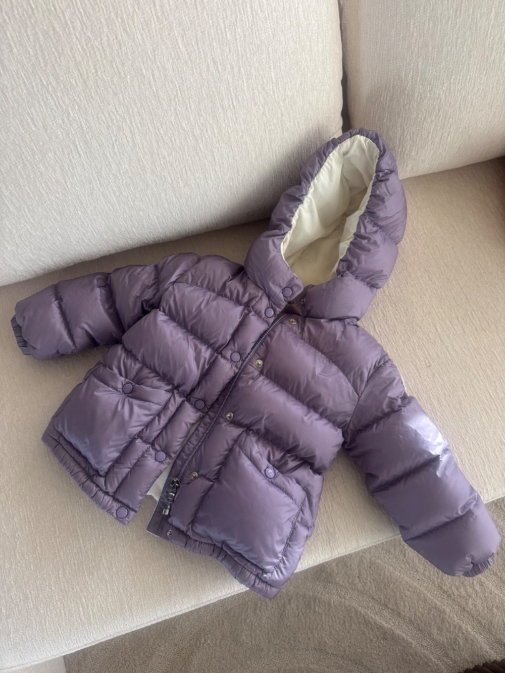 moncler - Picture 2 of 5
